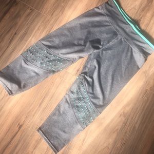 Riva usa yoga stretchy capris